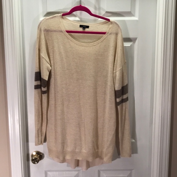 Sweaters - 🛍 Cream sweater with stripes